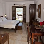 Aparthotel Iliolousta 4*