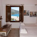 Iliolousta 4*