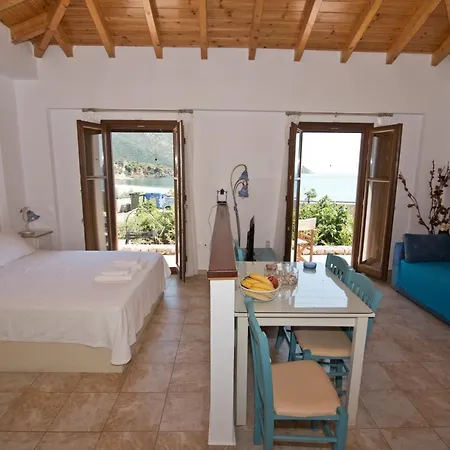 Iliolousta 4*