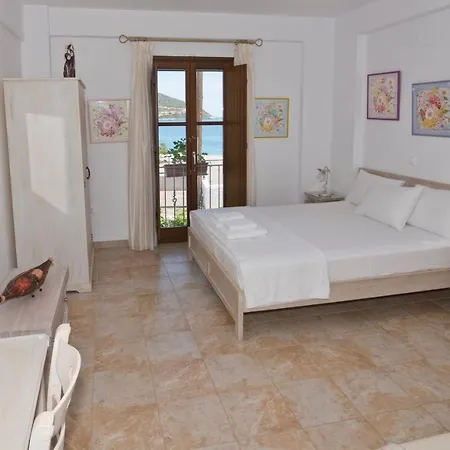 Apartahotel Iliolousta 4*