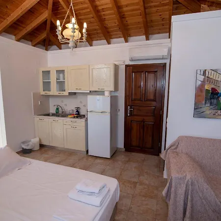 Apartahotel Iliolousta