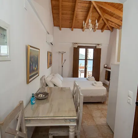 Apartahotel Iliolousta Kyparíssion