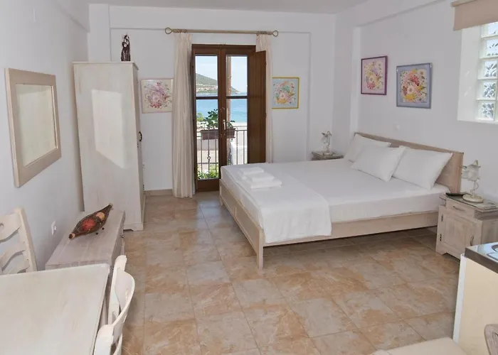 Lägenhetshotell Iliolousta 4*