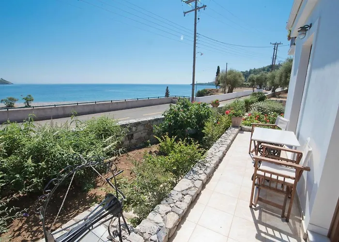 Lägenhetshotell Iliolousta 4*