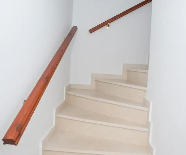 Lägenhetshotell Iliolousta 4*