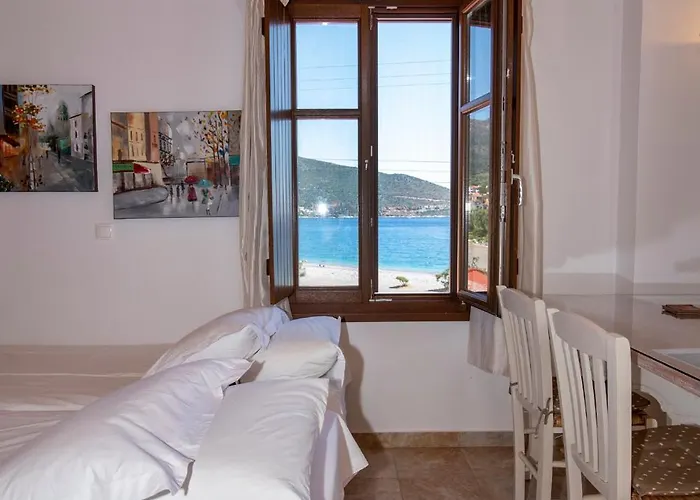 Iliolousta Lägenhetshotell Kyparíssion